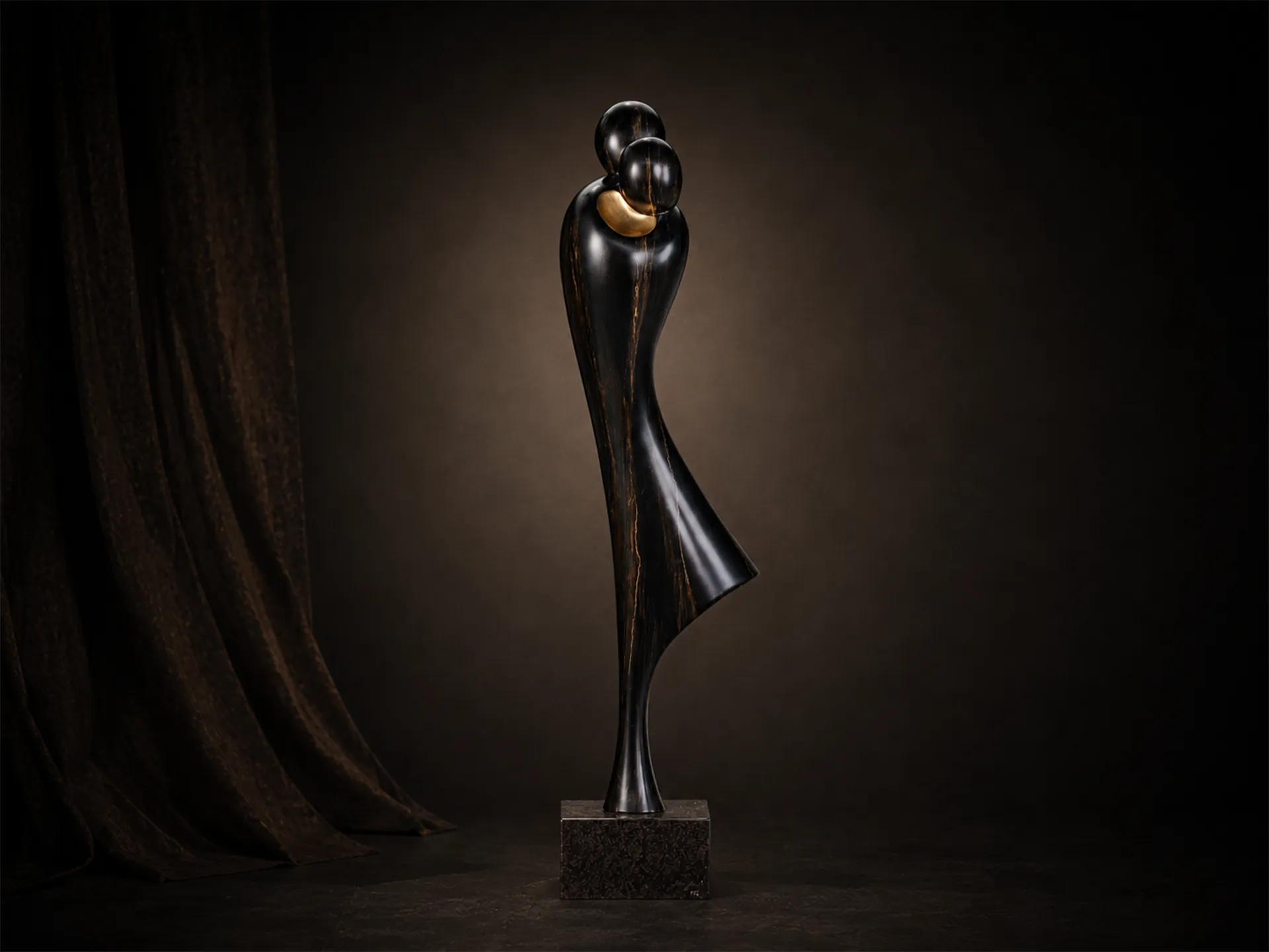 Abraço sculpture