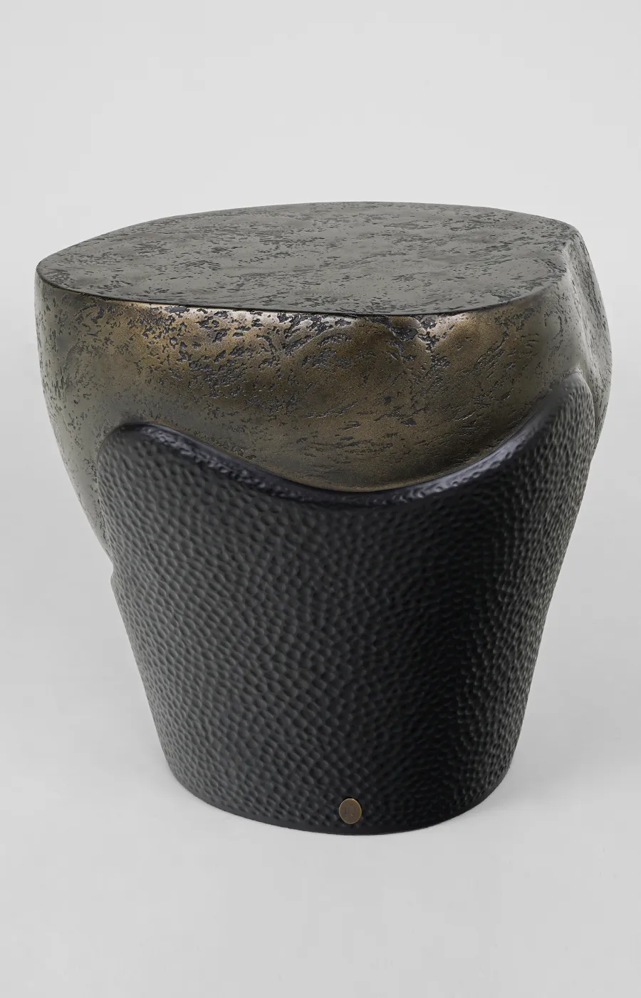 Duette side table in textured black and bronze